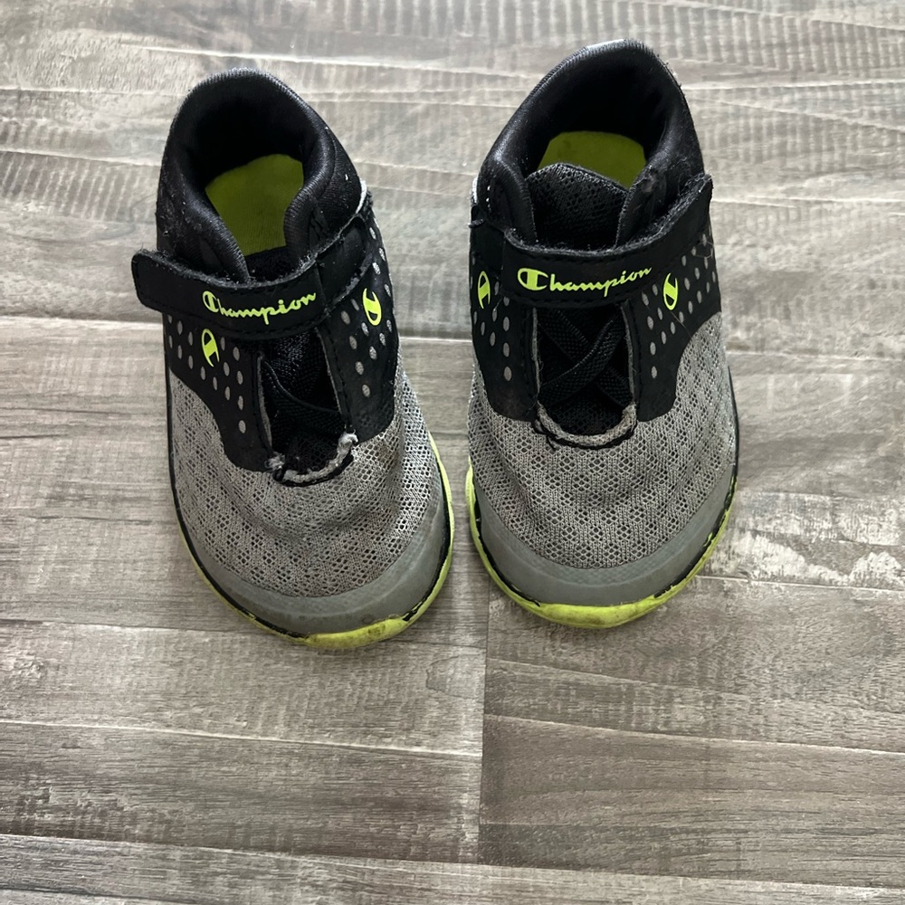 4W infant/toddler Champion Sneakers